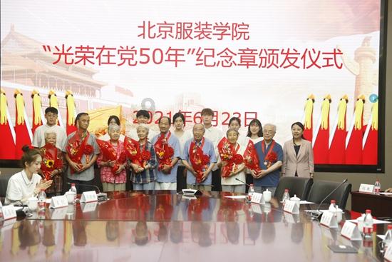 府谷税务开展行政复议法普法宣传活动